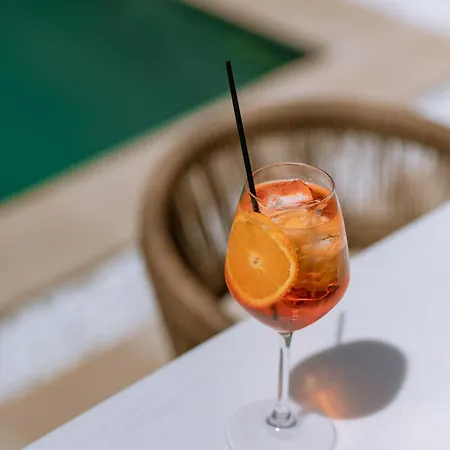 Sentimento Sea Breeze Hotel *