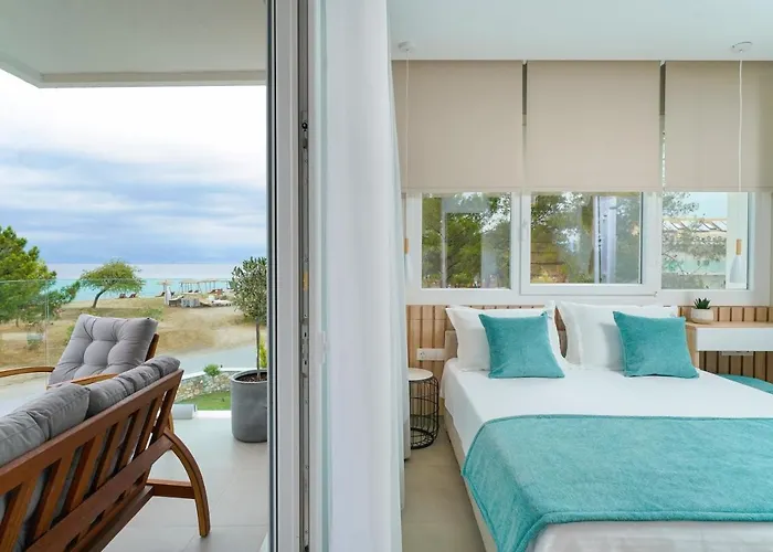 Sentimento Sea Breeze Hotel *