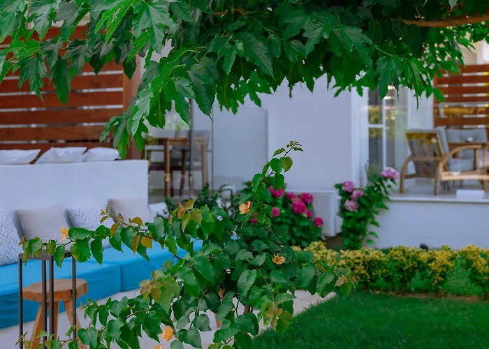 Sentimento Sea Breeze Hotel *