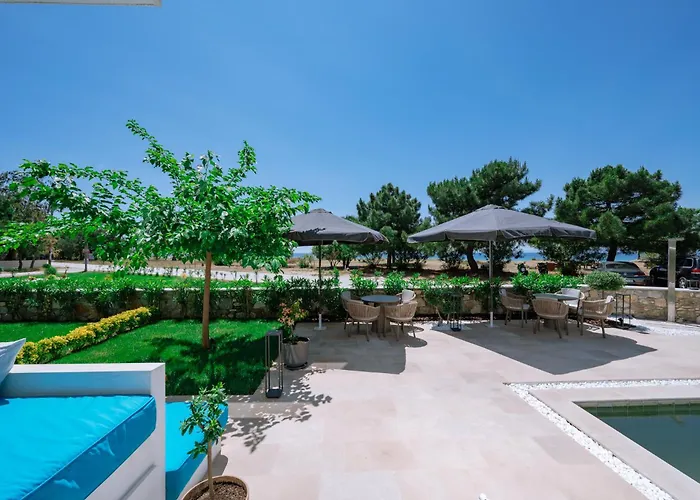 Sentimento Sea Breeze Hotel